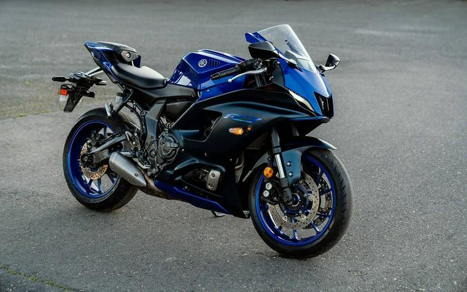 2023 Yamaha YZF-R7 Blue
