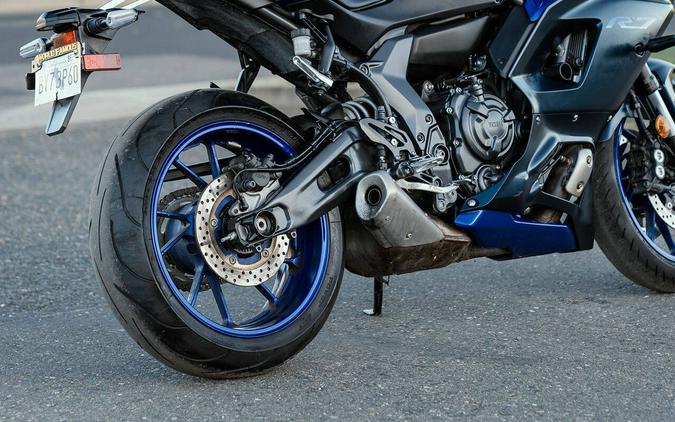 2023 Yamaha YZF-R7 Blue