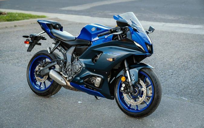 2023 Yamaha YZF-R7 Blue