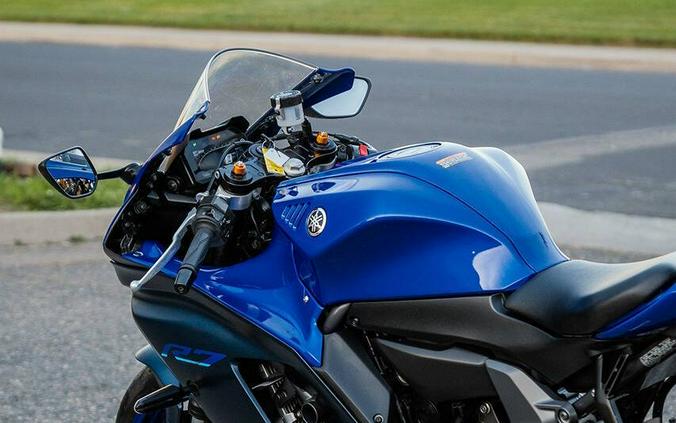 2023 Yamaha YZF-R7 Blue