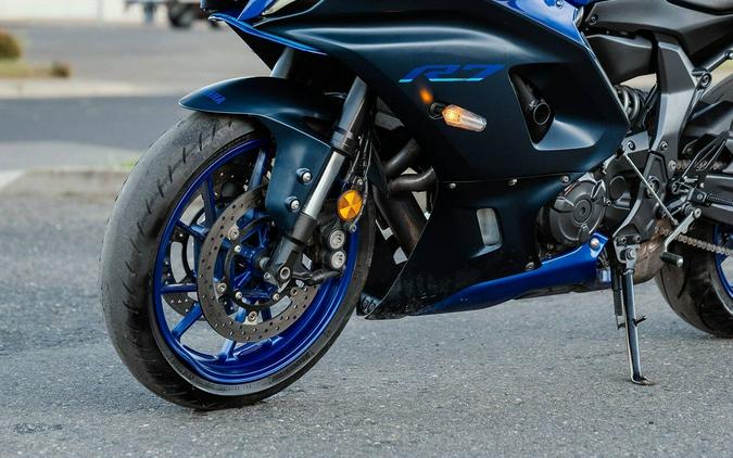 2023 Yamaha YZF-R7 Blue