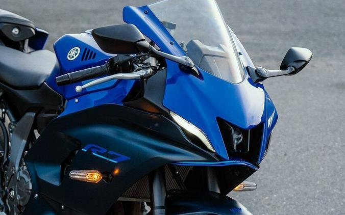 2023 Yamaha YZF-R7 Blue