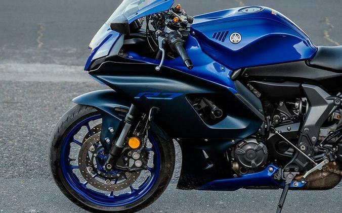 2023 Yamaha YZF-R7 Blue