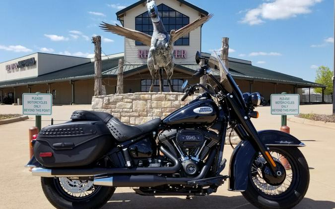 2023 Harley-Davidson® Heritage Classic Vivid Black