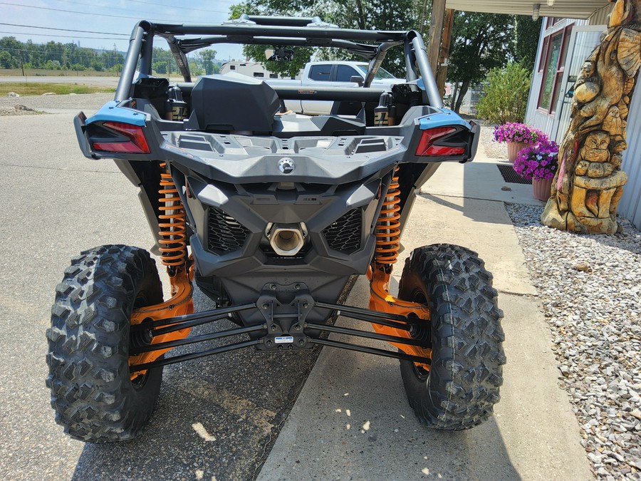 2026 Can-Am MAVERICK X3 DS TURBO Scandi Blue/Orange Crush - BU3977