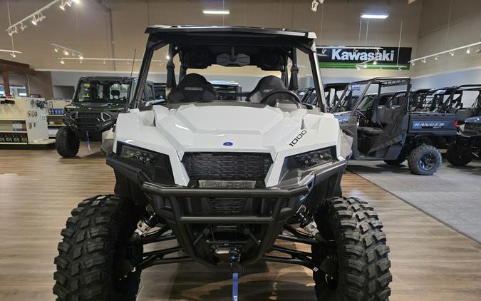2027 Polaris GENERAL XP 4 1000 Ultimate Ghost White - 111778