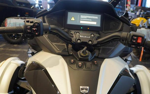 2026 Can-Am® Spyder RT Sea-to-Sky