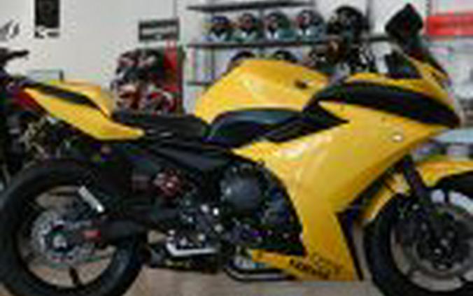 2009 Yamaha FZ6R