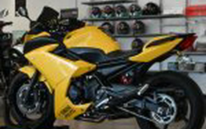 2009 Yamaha FZ6R