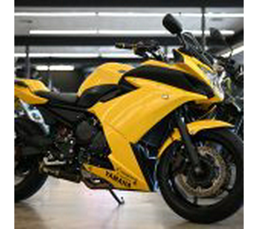 2009 Yamaha FZ6R