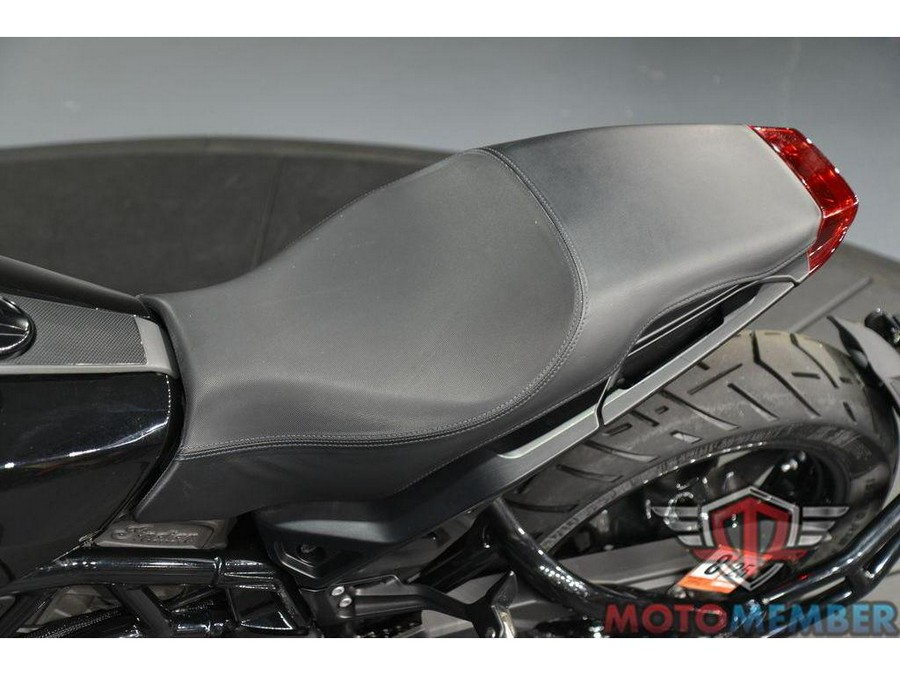 2019 Indian Motorcycle FTR™ 1200 Thunder Black