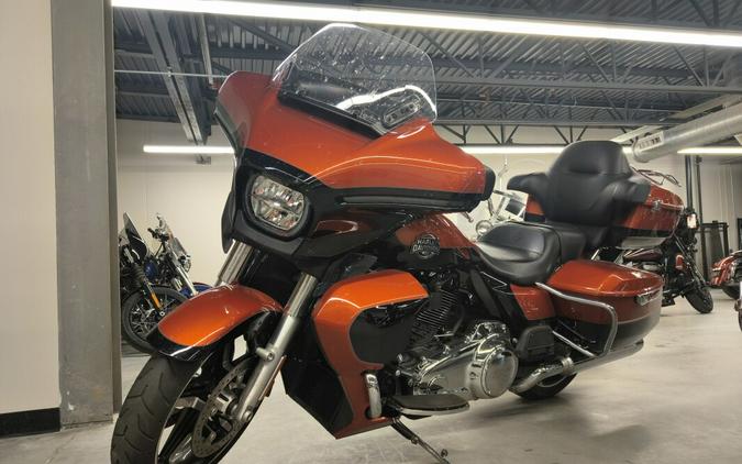 2025 Harley-Davidson® Street Glide® Ultra Whiskey Fire / Vivid Black