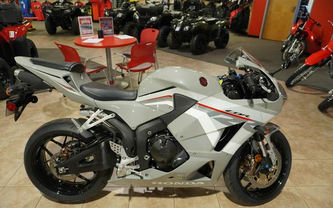 2026 CBR600RAT - Honda