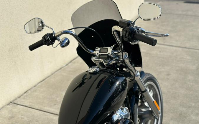 2022 Harley-Davidson Softail Standard