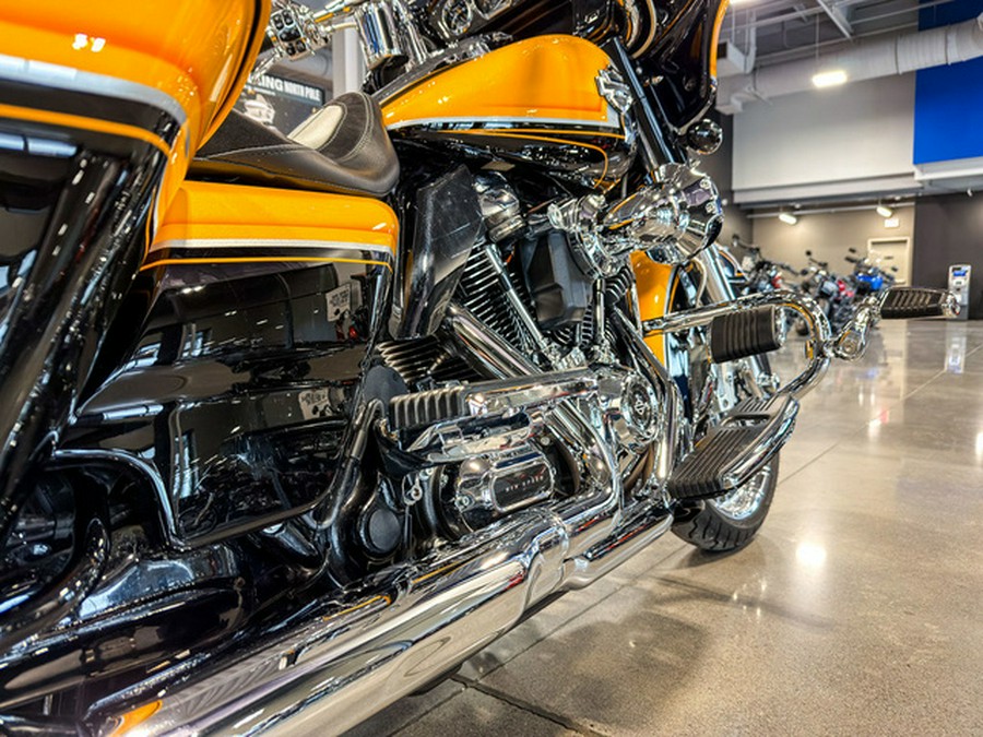 2022 Harley-Davidson FLHXSE - CVO Street Glide