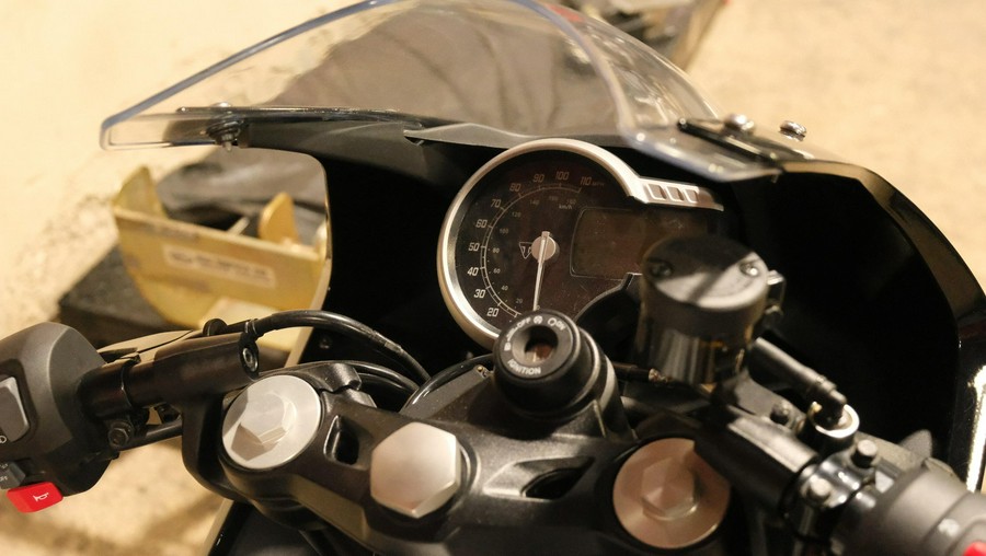 2026 Triumph Thruxton 400