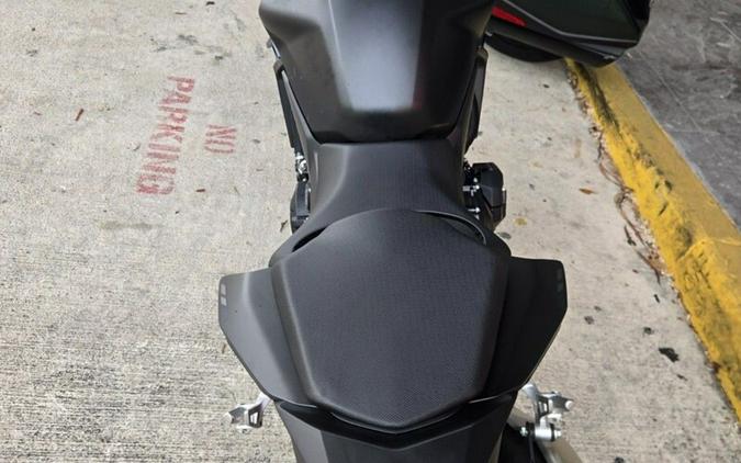 2026 Honda CB750 Hornet E-Clutch