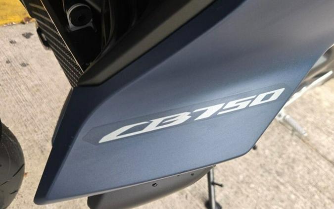 2026 Honda CB750 Hornet E-Clutch