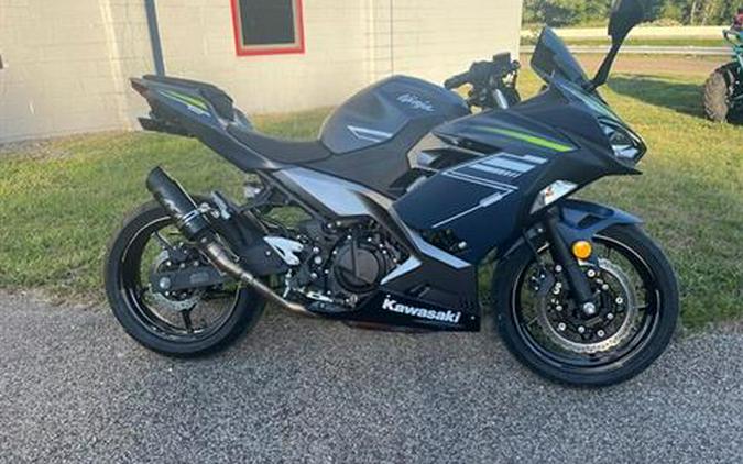 2022 Kawasaki Ninja 400