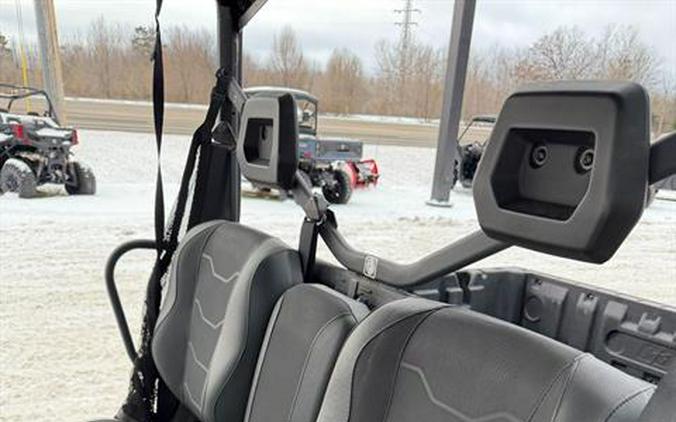 2024 Can-Am Defender XT HD7