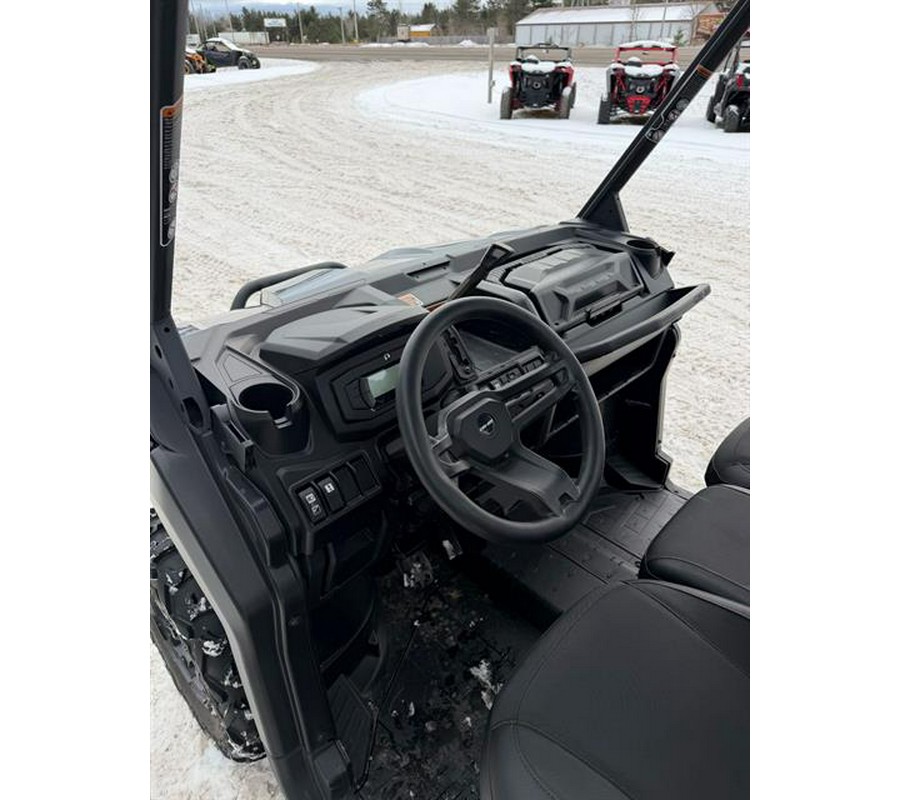 2024 Can-Am Defender XT HD7