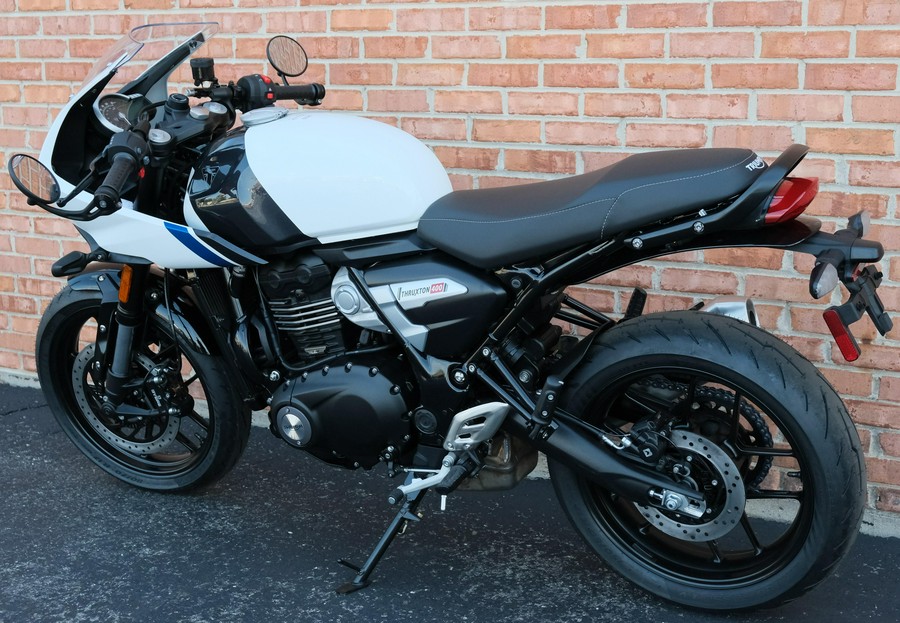 2026 Triumph Thruxton 400