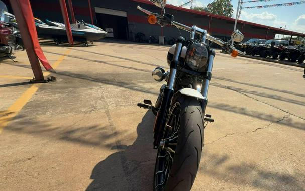 2024 HARLEY Softail Breakout