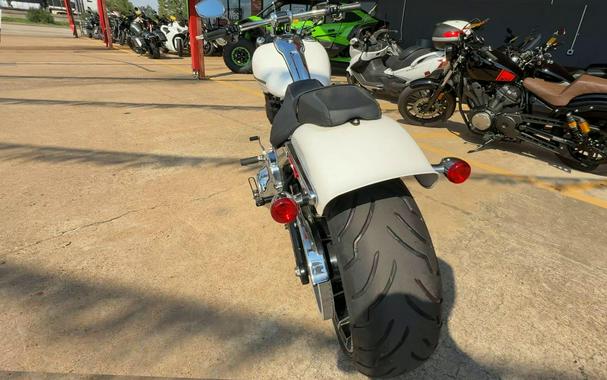 2024 HARLEY Softail Breakout