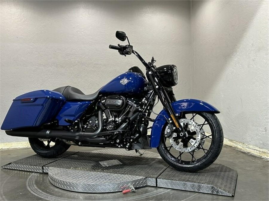 2023 Harley-Davidson Road King Special Bright Billiard Blue