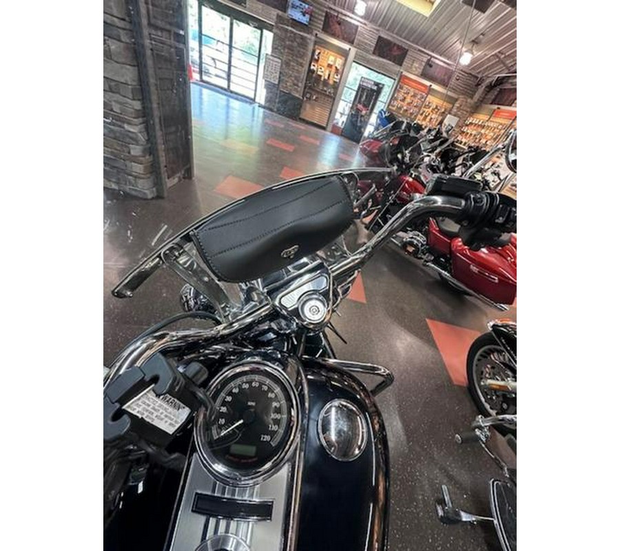 2012 Harley-Davidson® FLHRC - Road King® Classic