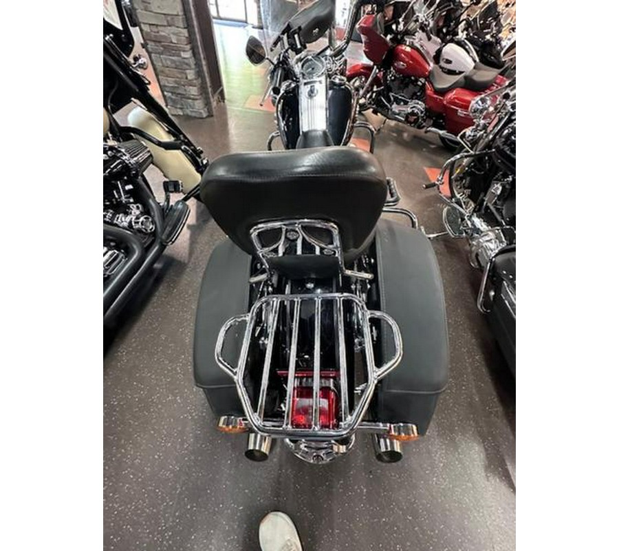 2012 Harley-Davidson® FLHRC - Road King® Classic