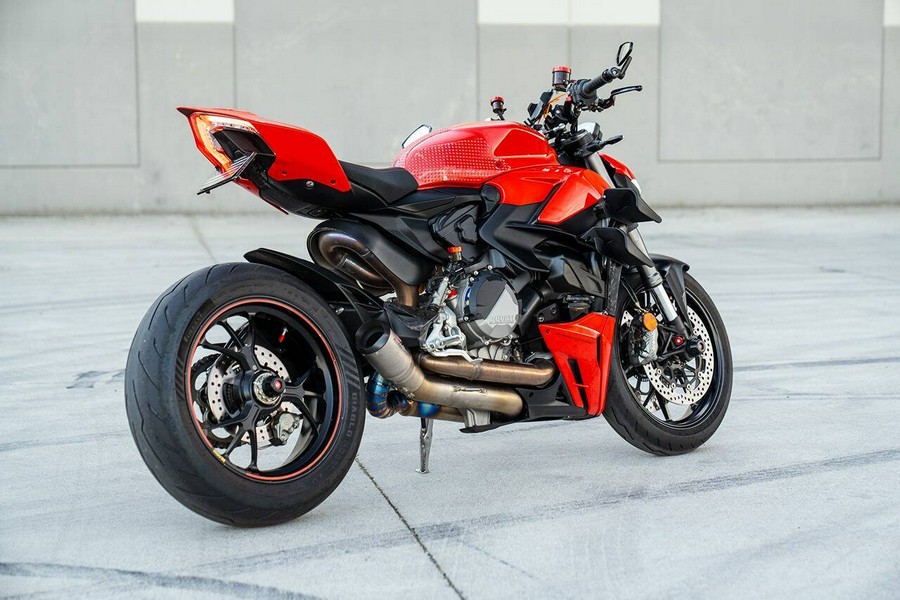 2023 Ducati Streetfighter V2