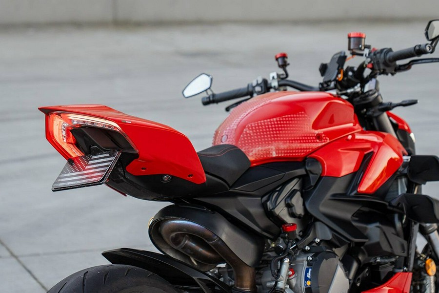 2023 Ducati Streetfighter V2