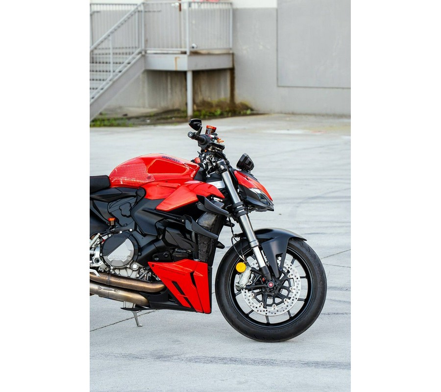 2023 Ducati Streetfighter V2