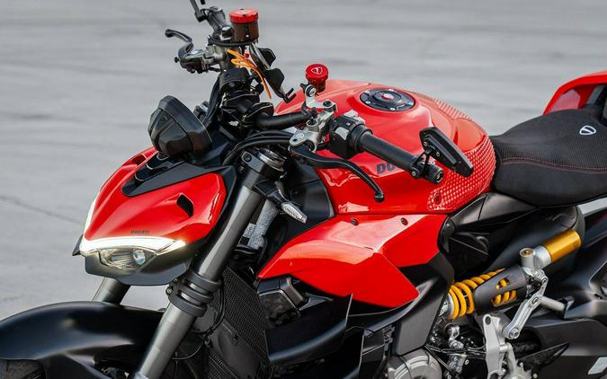 2023 Ducati Streetfighter V2
