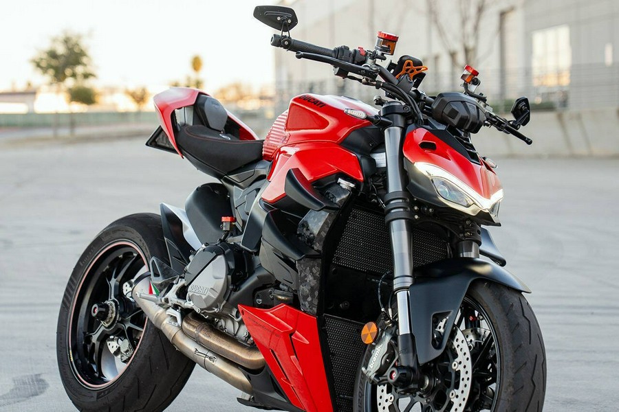 2023 Ducati Streetfighter V2