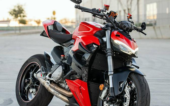 2023 Ducati Streetfighter V2