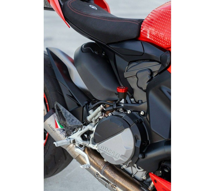 2023 Ducati Streetfighter V2