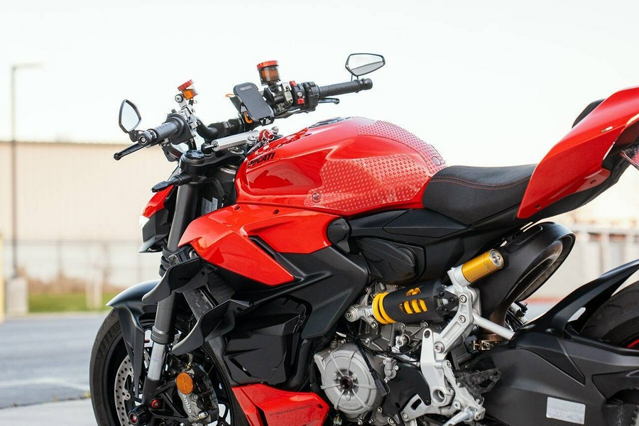 2023 Ducati Streetfighter V2