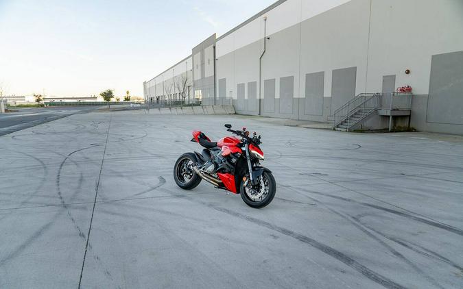 2023 Ducati Streetfighter V2