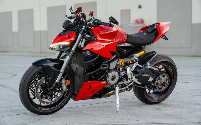2023 Ducati Streetfighter V2
