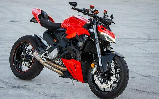 2023 Ducati Streetfighter V2