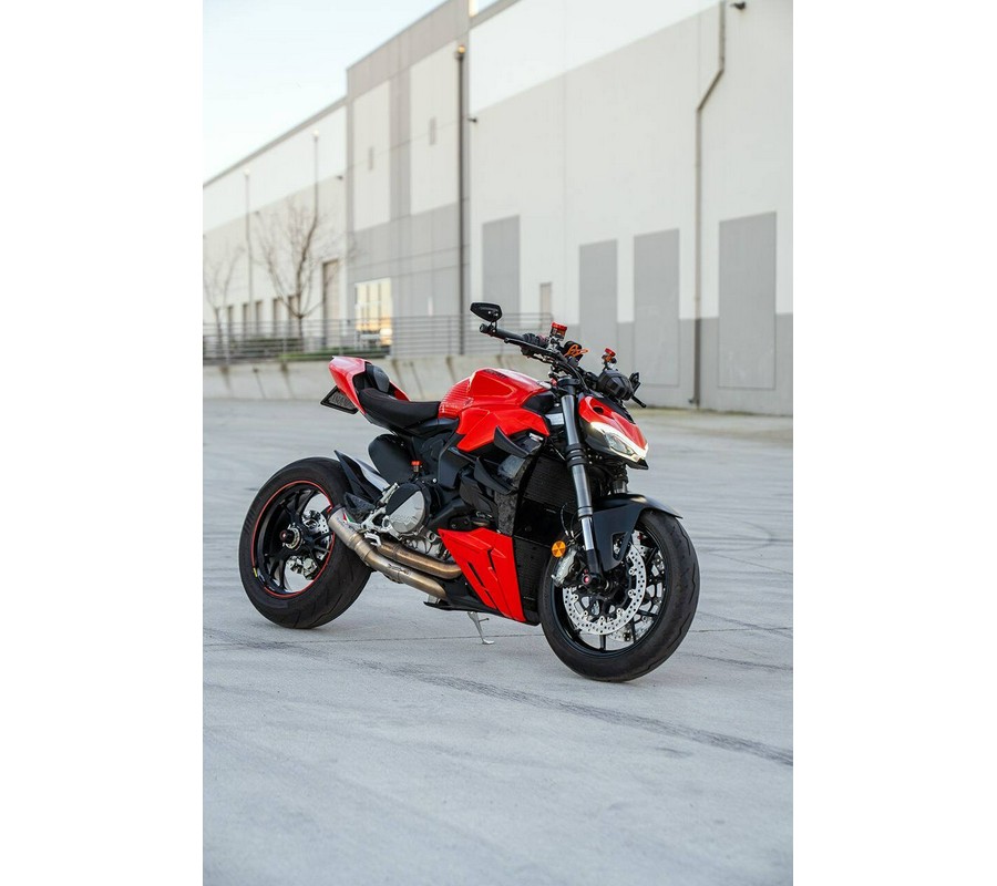 2023 Ducati Streetfighter V2