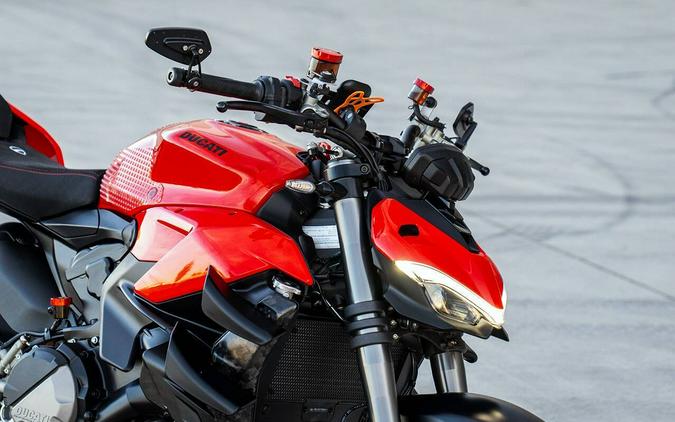 2023 Ducati Streetfighter V2