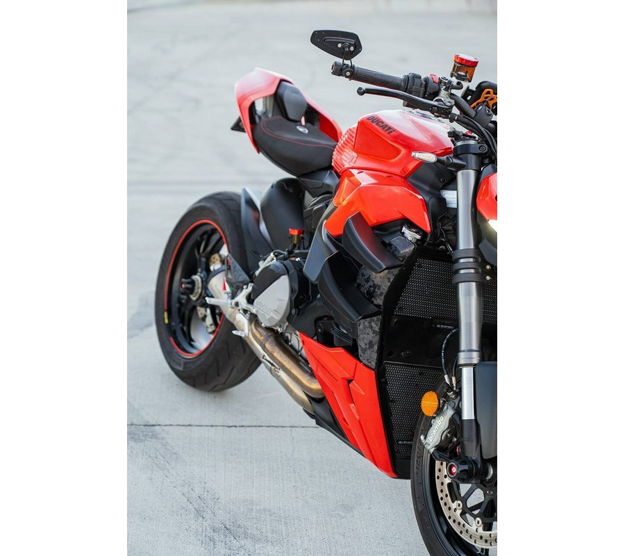 2023 Ducati Streetfighter V2