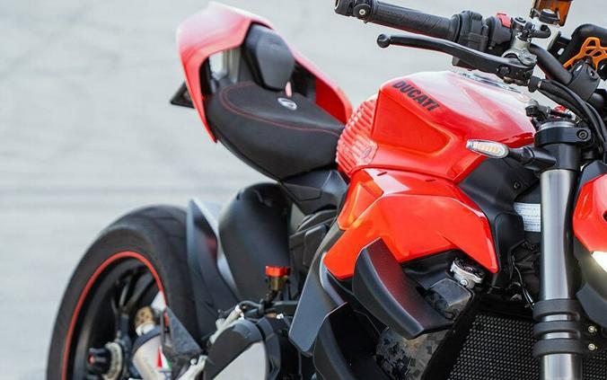 2023 Ducati Streetfighter V2