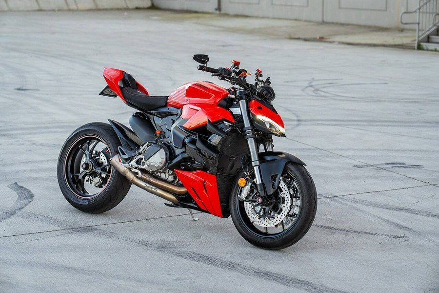 2023 Ducati Streetfighter V2