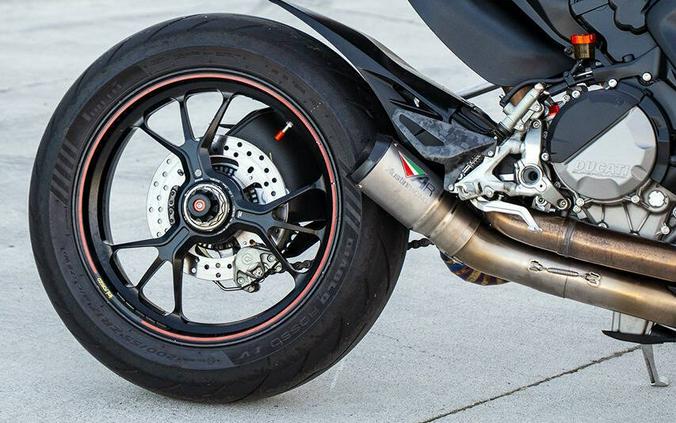 2023 Ducati Streetfighter V2