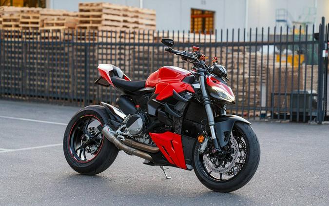 2023 Ducati Streetfighter V2