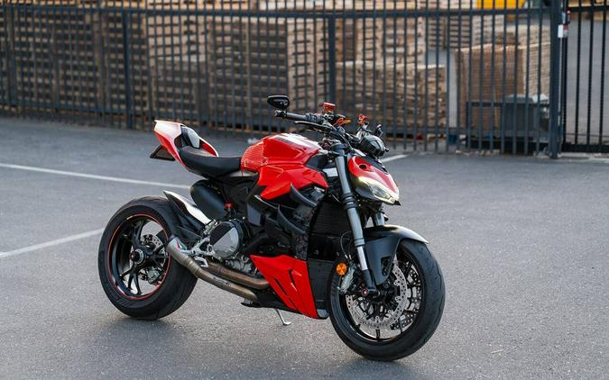 2023 Ducati Streetfighter V2